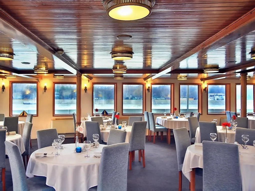 Boat Hostel Fortuna Budapesta 3*,